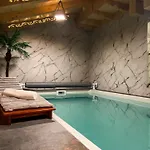 Dzianiszowka - Basen Jacuzzi Sauna شقة Dzianisz