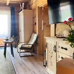 Dzianiszowka - Basen Jacuzzi Sauna شقة *