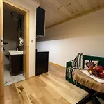 Dzianiszowka - Basen Jacuzzi Sauna شقة