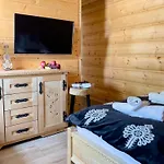 Dzianiszowka - Basen Jacuzzi Sauna