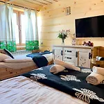 Dzianiszowka - Basen Jacuzzi Sauna