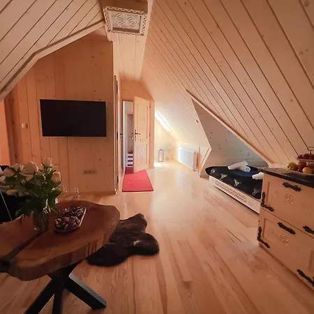 Dzianiszowka - Basen Jacuzzi Sauna Apartmán *