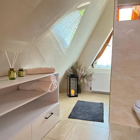 Dzianiszówka - Basen Jacuzzi Sauna Dzianisz