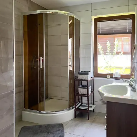 Dzianiszowka - Basen Jacuzzi Sauna Dzianisz