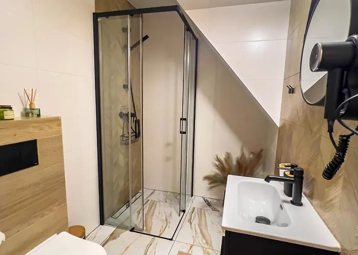 Dzianiszówka - Basen Jacuzzi Sauna