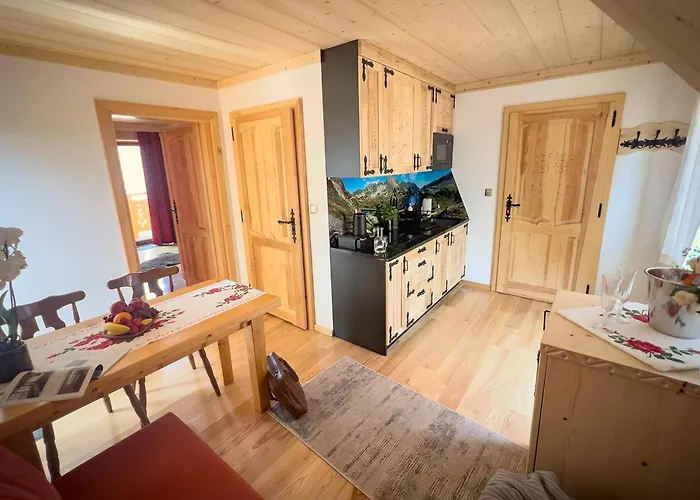 Dzianiszowka - Basen Jacuzzi Sauna *